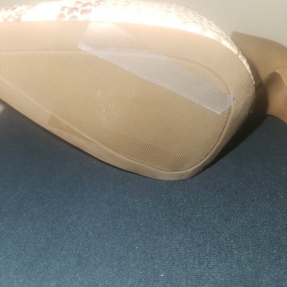 BCBGeneration nude snake-print d'orsay pointed-toe high heels. Size 8.5 women - Picture 10 of 11